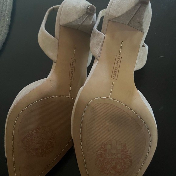 Vince Camuto Slingback Cap Toe heels - Picture 5 of 7